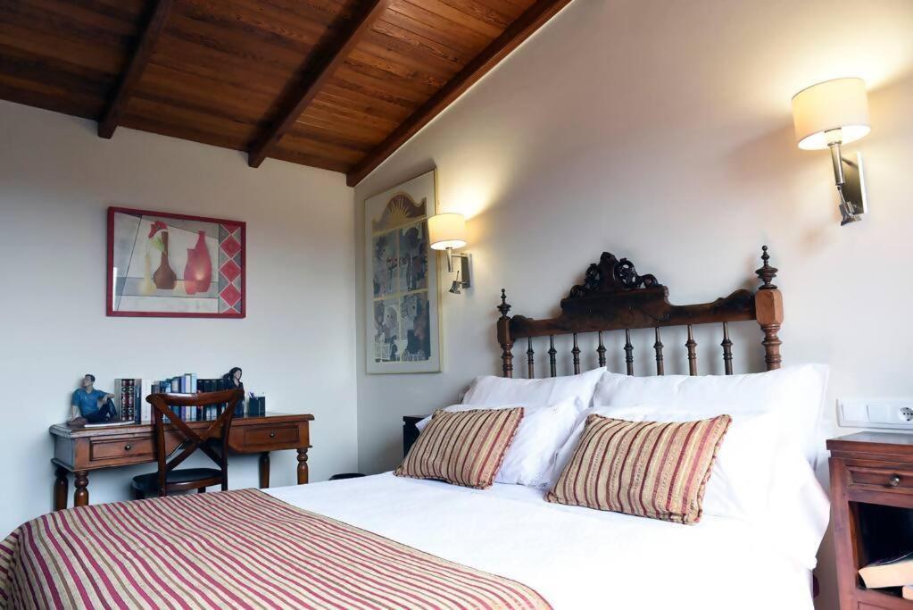 Casa De Afora Casa Con Piscina Y Jacuzzi Privados Guest House Santiago de Compostela Ngoại thất bức ảnh