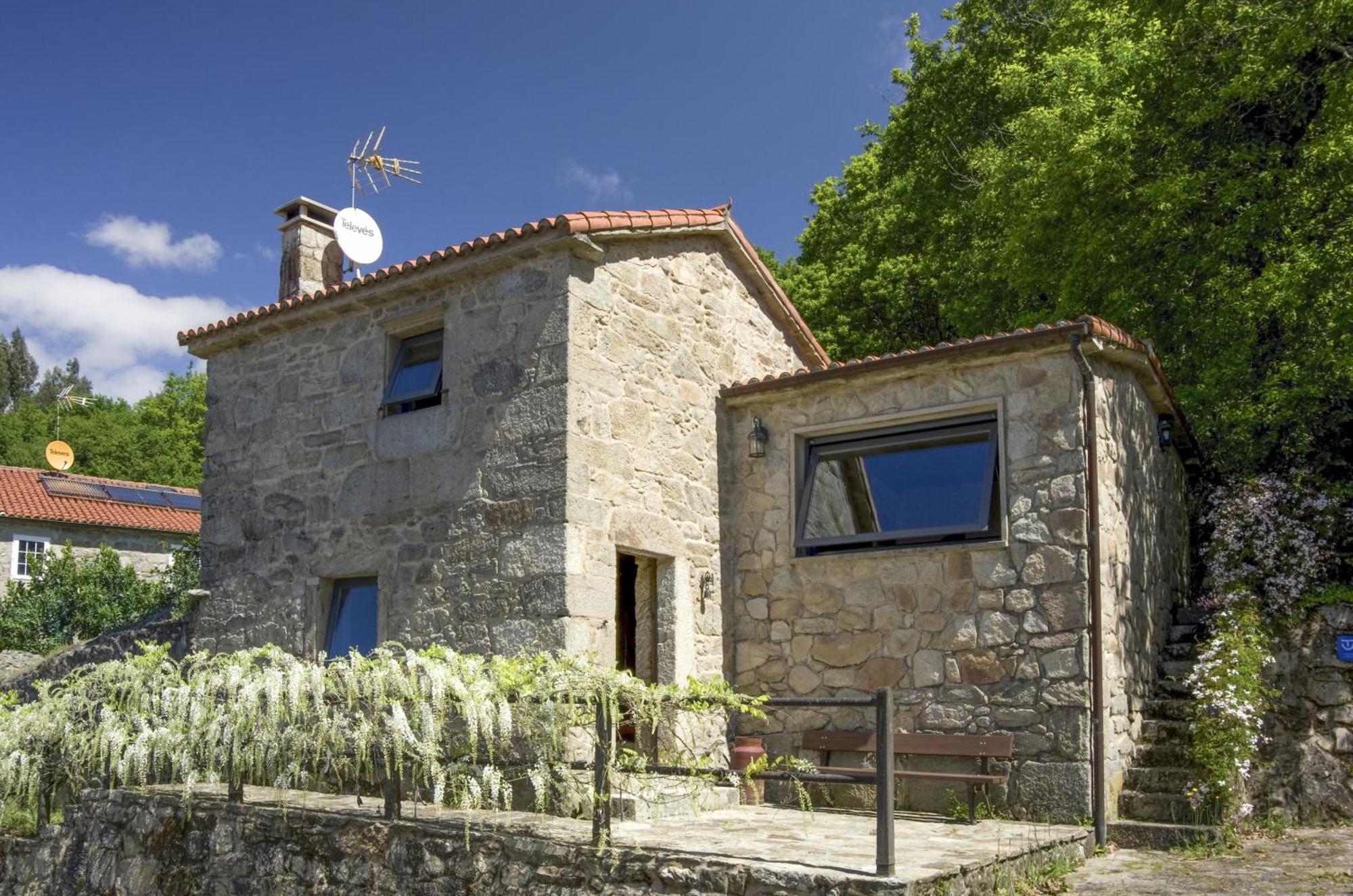 Casa De Afora Casa Con Piscina Y Jacuzzi Privados Guest House Santiago de Compostela Ngoại thất bức ảnh